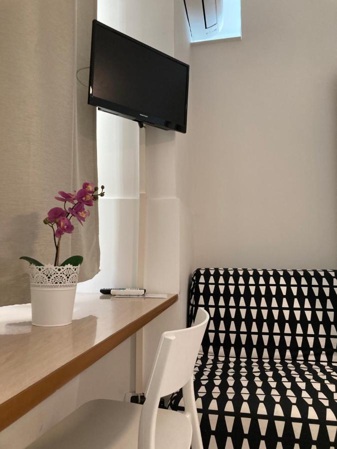 Hôtel La Casa Di Flo à Naples Extérieur photo